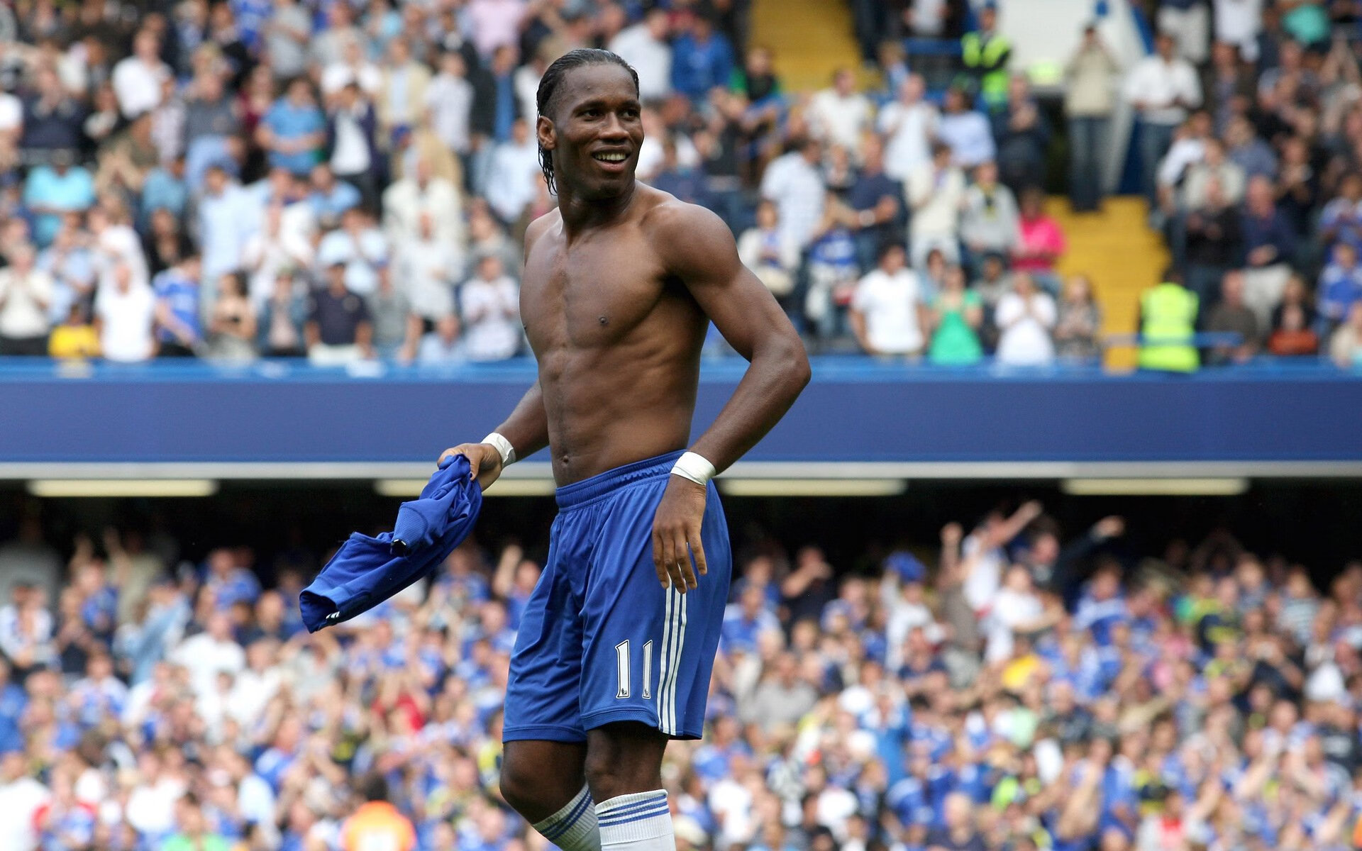 《2025年电竞直播市场,广告收入持续高增长》,电竞直播现状