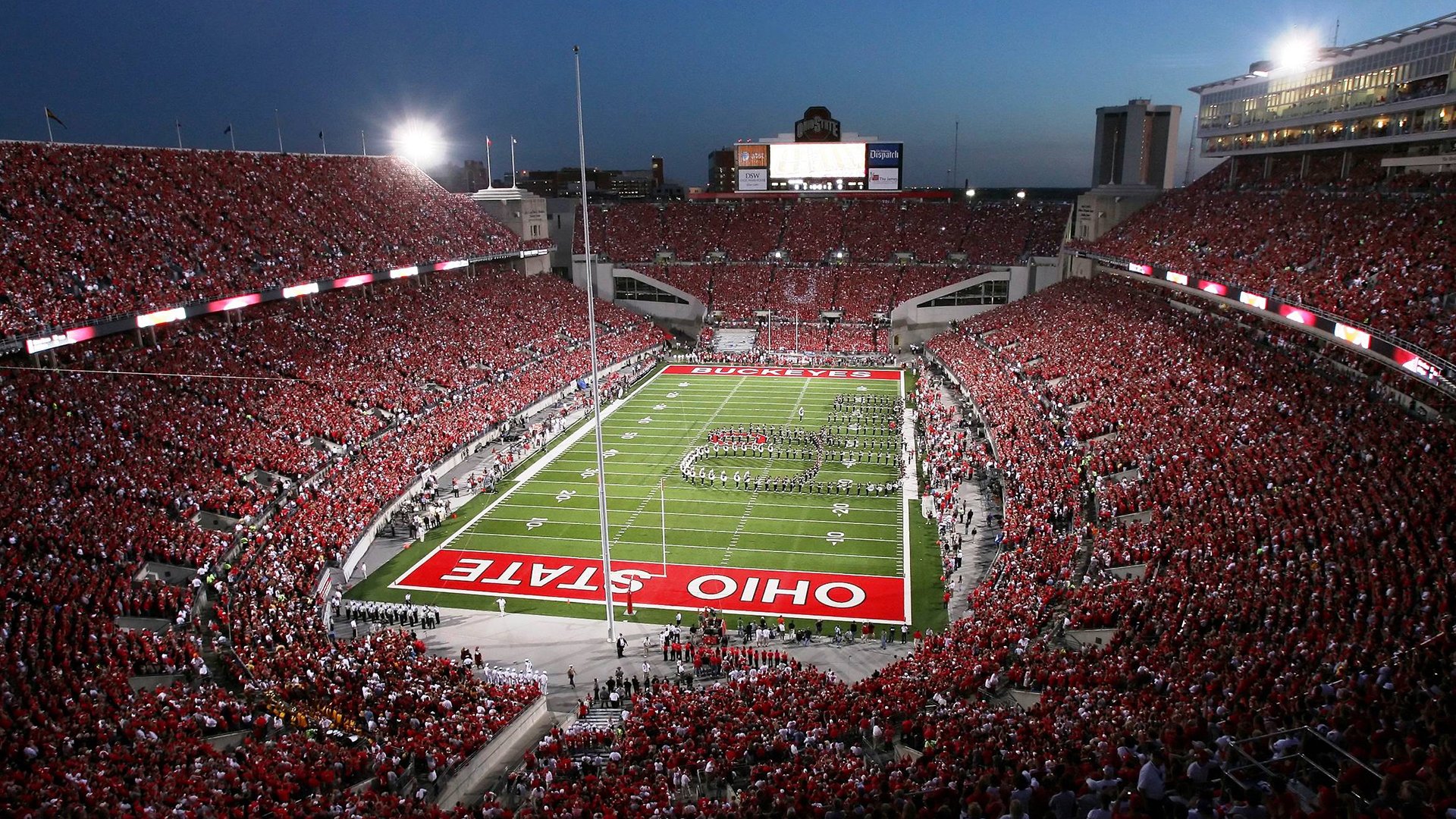 史上最“牛”远距离三分！库里在对阵步行者中投出距离达67英尺的绝杀三分！